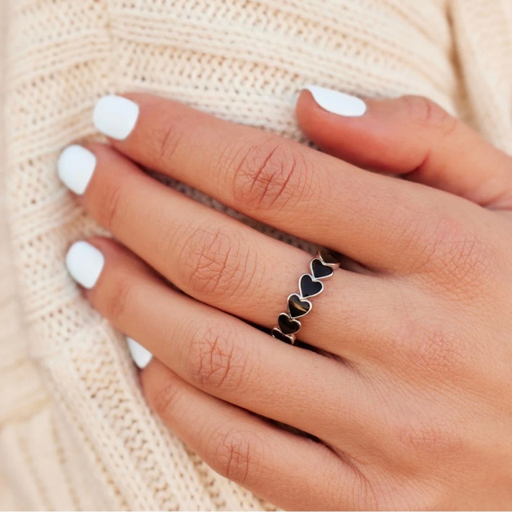 Pura Vida Mood Love Hearts Band Ring (size 4)